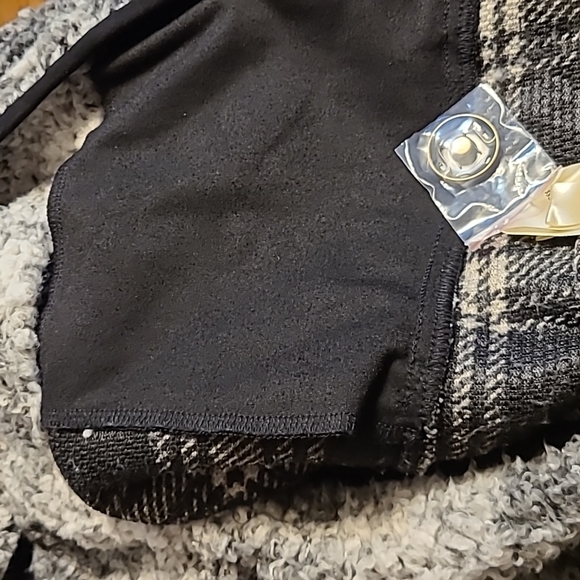 Dylan plaid Faux Fur coat, sz M, gray and white - Picture 7 of 7